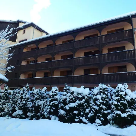 Apartment Cosy A Pour 4, Balcon, Parking - Fr-1-343-250 Chamonix